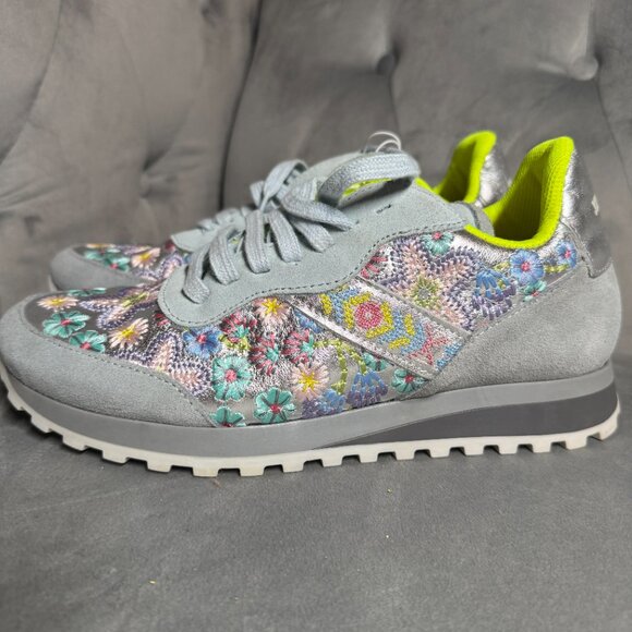 Johnny Was‎ Floral Embroidered Keya Shine Light Blue Sneakers Shoe Size 38 - Picture 3 of 8